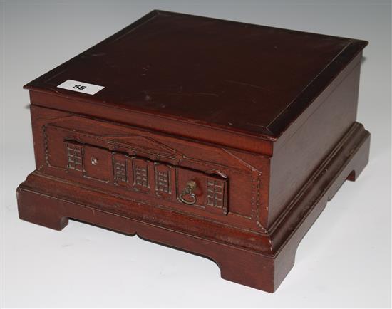 A hardwood casket, W.34cms